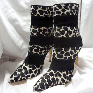 Manolo Blahnik Calf/Suede Booties 39.5 New in Box